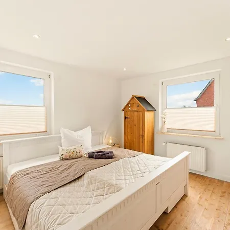 Huus Frieda Holiday home Krummhoern